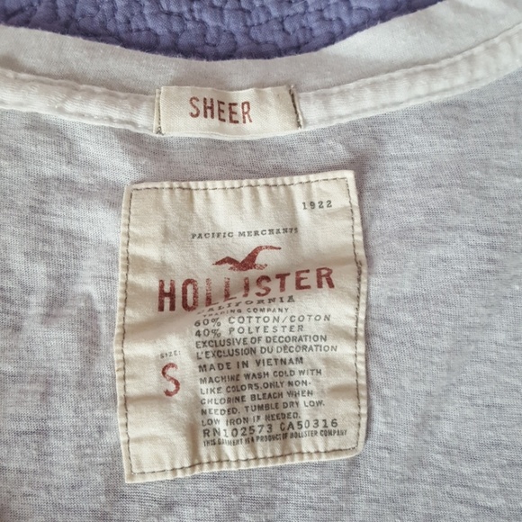 White Hollister tee with floral pattern - Picture 2 of 2